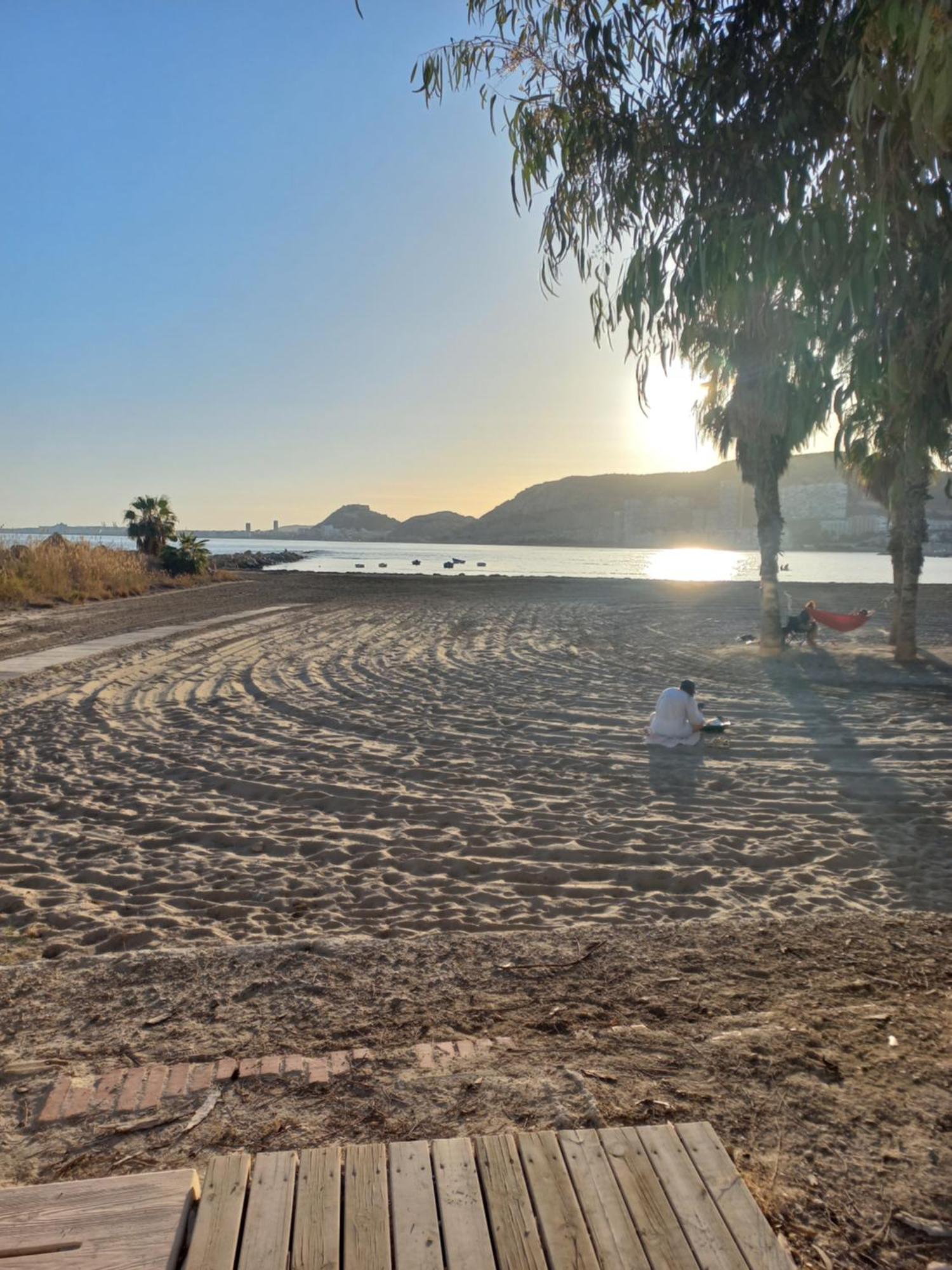 La Remera Playa Alicante Buitenkant foto